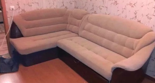 Перетяжка углового дивана. Альметьевск